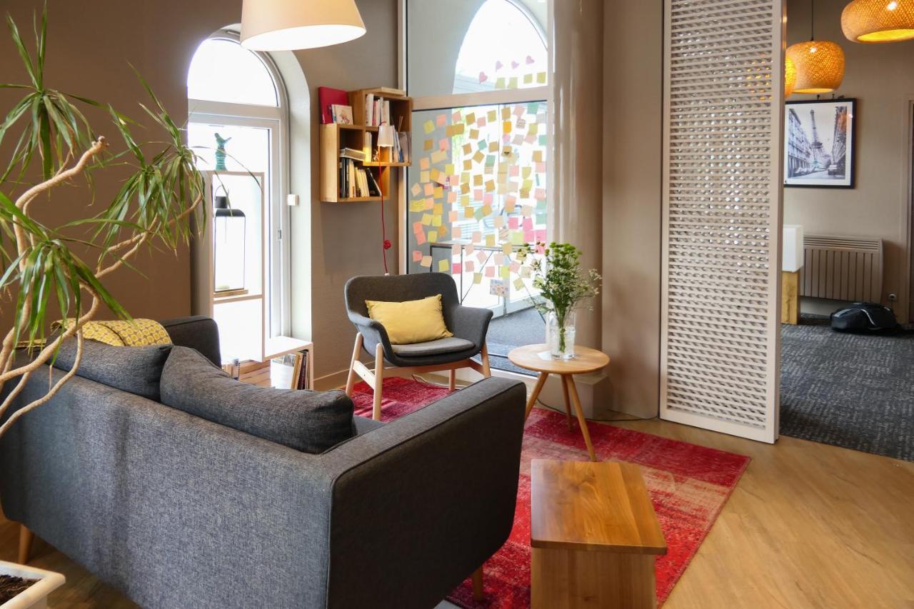 Hotel Et Apparts Marin Laval  Eksteriør billede