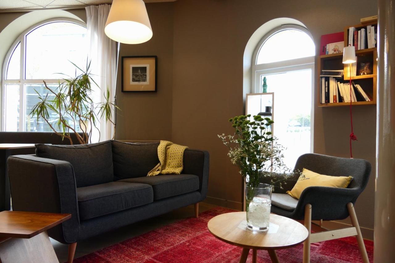 Hotel Et Apparts Marin Laval  Eksteriør billede