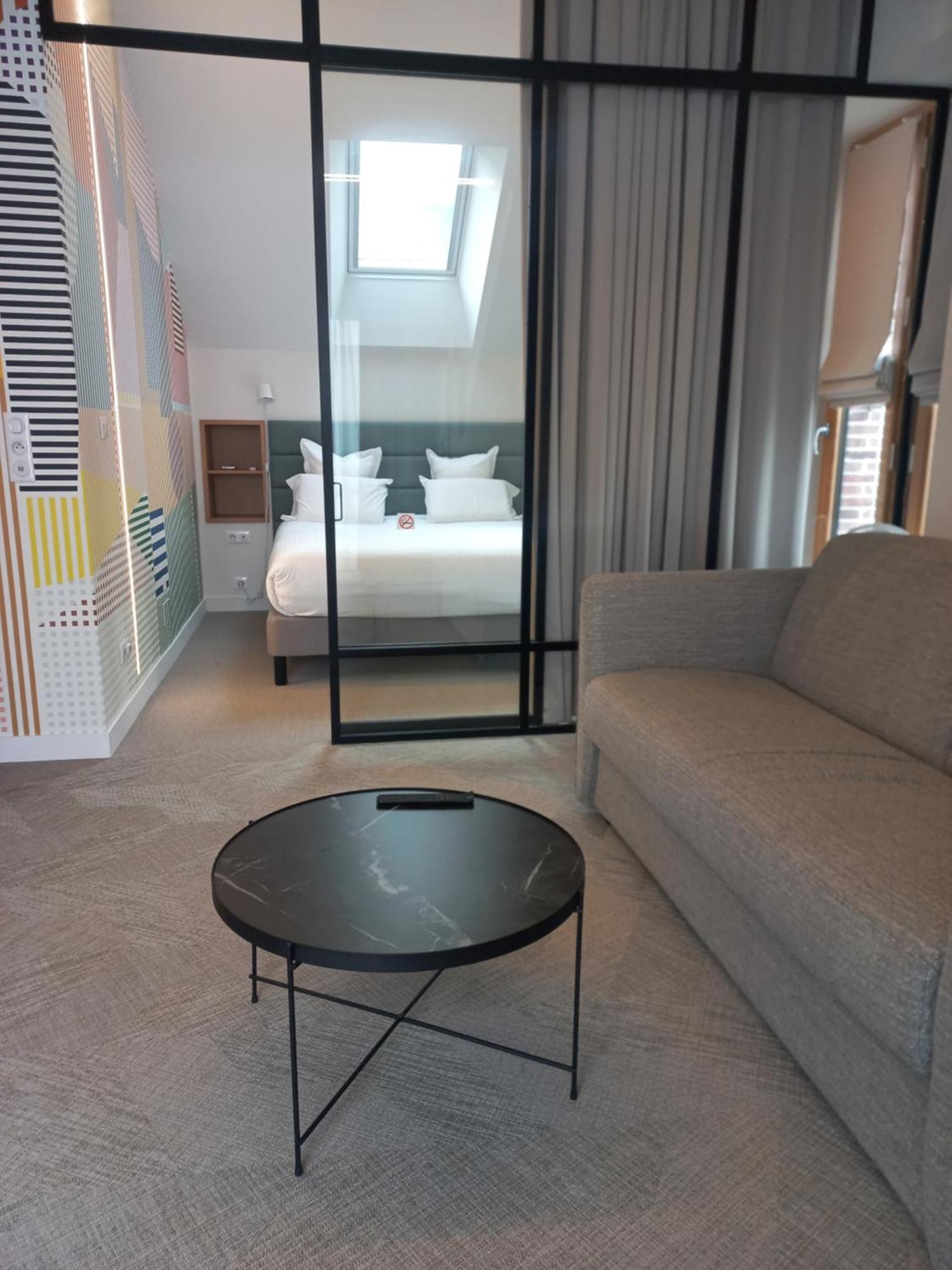 Hotel Et Apparts Marin Laval  Eksteriør billede