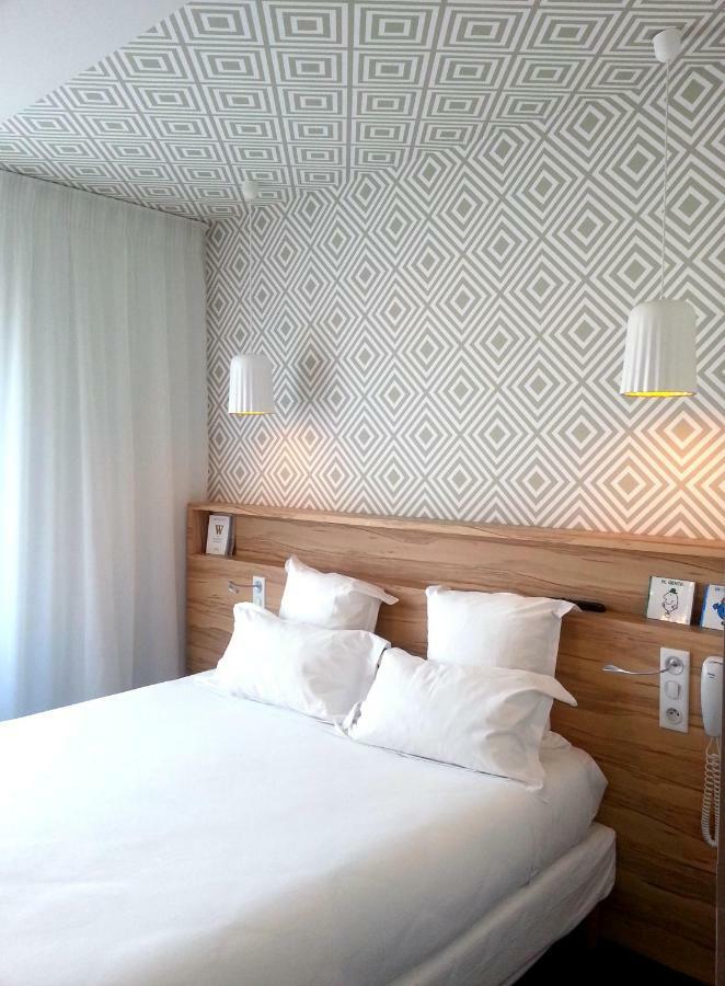 Hotel Et Apparts Marin Laval  Eksteriør billede