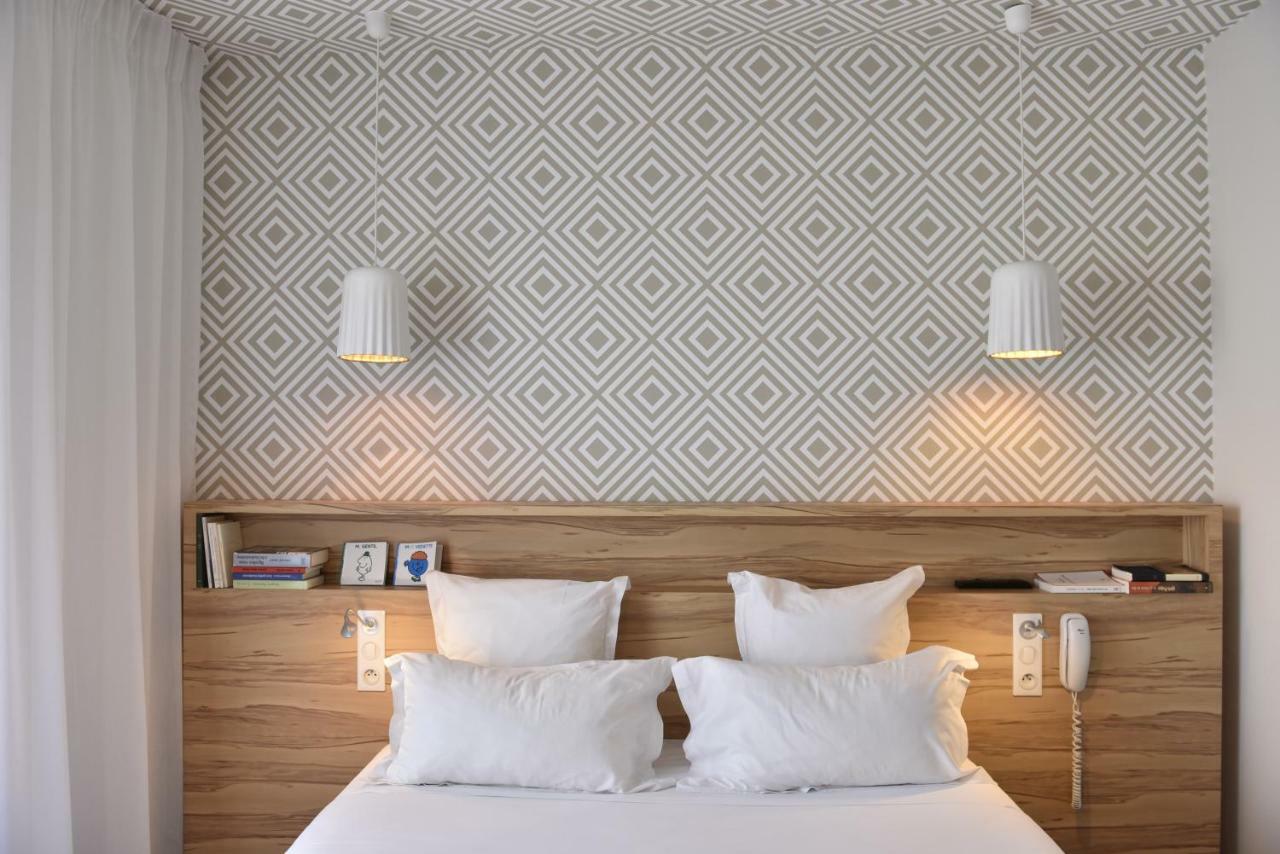 Hotel Et Apparts Marin Laval  Eksteriør billede