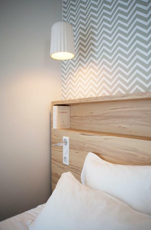 Hotel Et Apparts Marin Laval  Eksteriør billede
