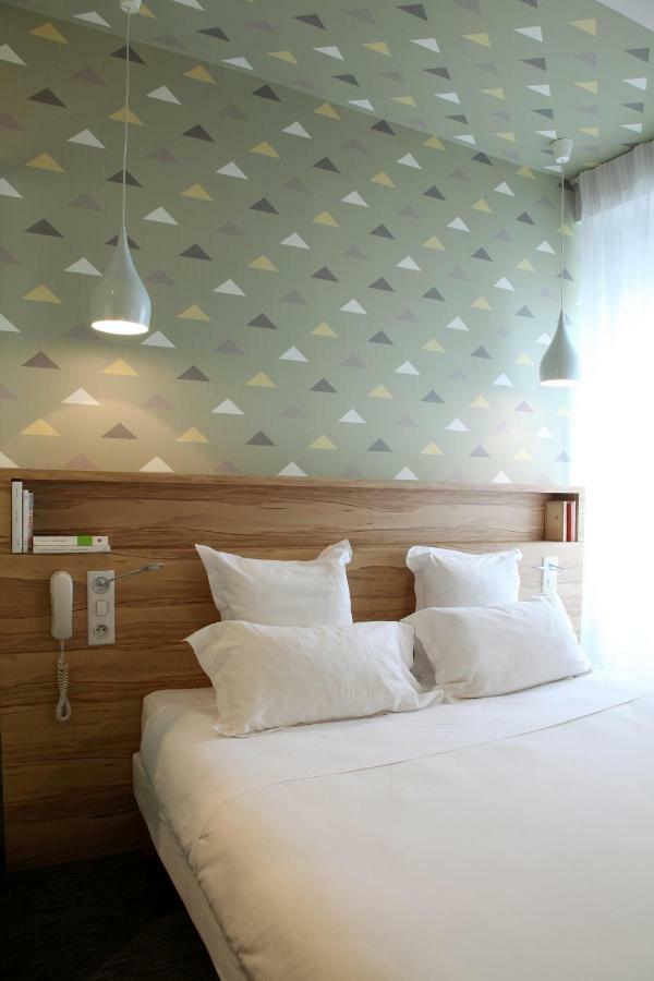Hotel Et Apparts Marin Laval  Eksteriør billede