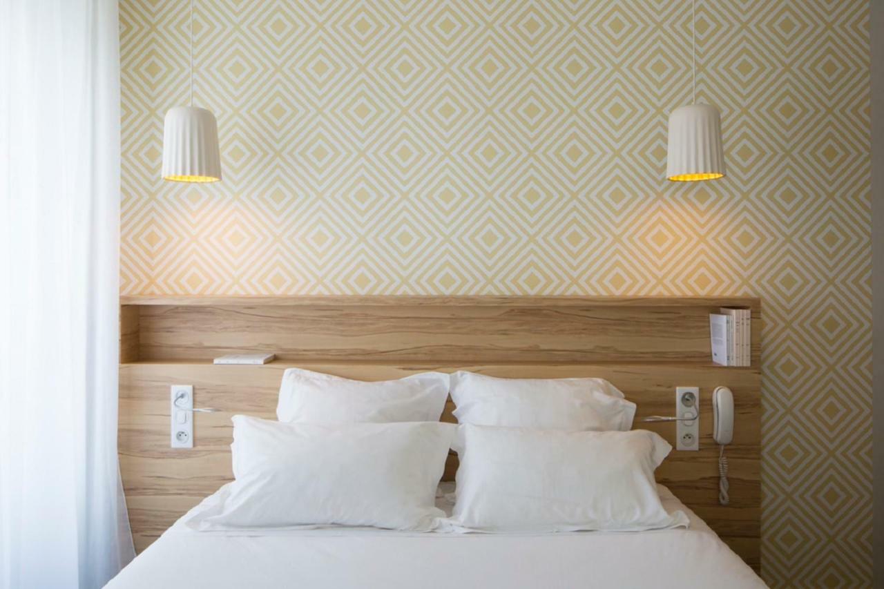 Hotel Et Apparts Marin Laval  Eksteriør billede